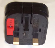MULTICOMP - SCP.BLACK.10A - 電源轉(zhuǎn)換插頭 黑色 10A